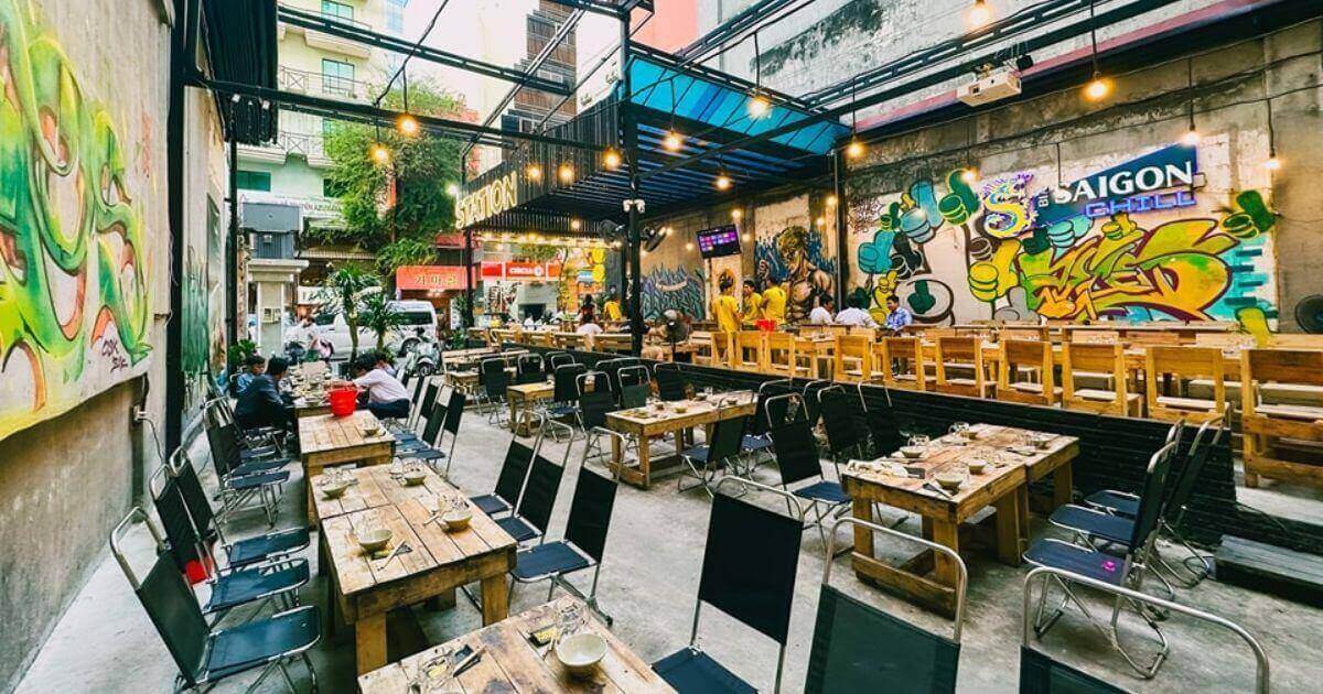 5KU Station quan nhau phuong sai gon dong khach tu tap ban be cuc vui.jpg. 1 1 1 1 1