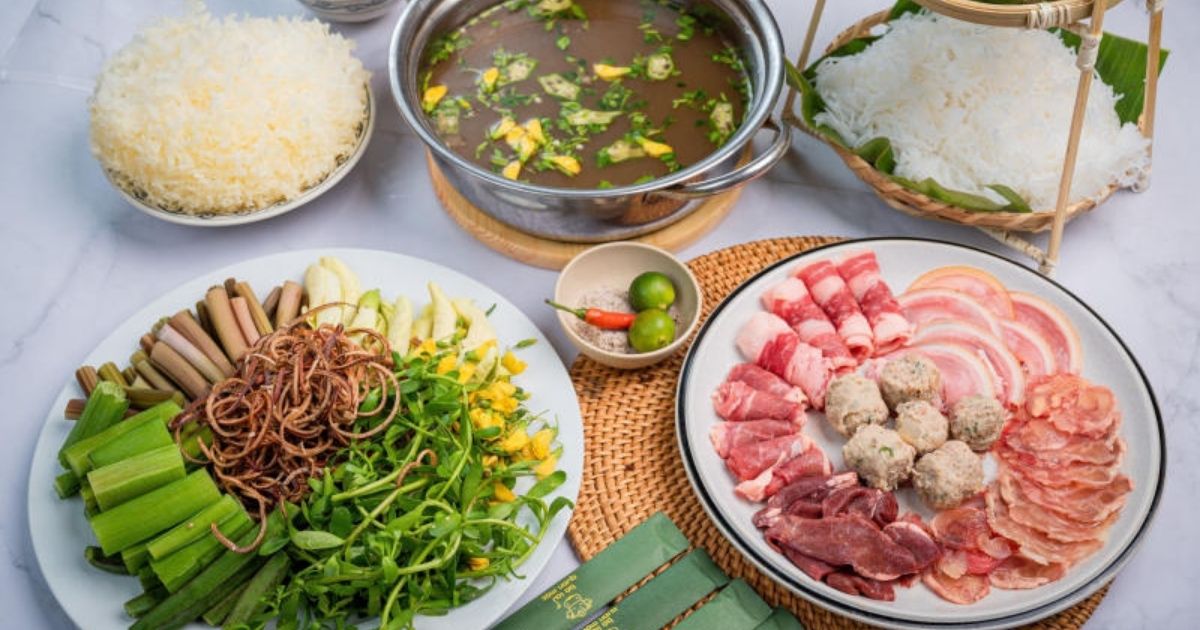 Top 10 quán ăn ngon Sài Gòn khiến thực khách khó tính cũng mê mẩn 11 Hãy thưởng thức lẩu bò tại nhiều địa điểm được 123 ZO để hành trình khám phá ẩm thực thêm trọn vẹn (Ảnh Sưu tầm Internet)