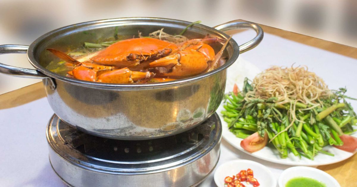 Cận cảnh phần lẩu cua hấp dẫn của quán Đất Mũi (Ảnh: Sưu tầm)