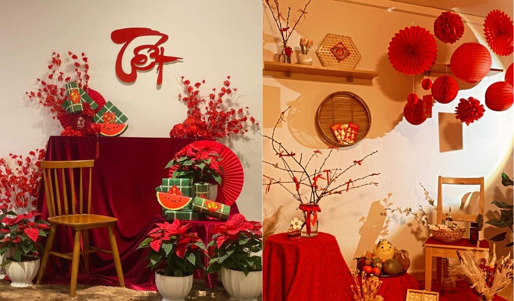 TOP 12 CÁCH TRANG TRÍ GÓC CHỤP ẢNH TẾT 2026 ĐẸP, THU HÚT TÀI LỘC 2 Trang trí góc chụp ảnh Tết theo phong cách hiện đại, kết hợp màu đỏ chủ đạo, chữ thư pháp tối giản, và các vật dụng trang trí như bánh chưng, hoa Poinsettia.