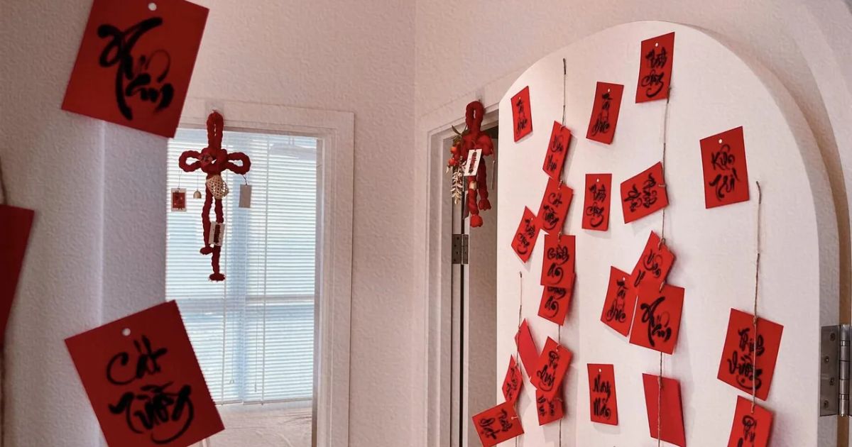 Trang trí bằng phong bao lì xì – rẻ mà vẫn đẹp (Ảnh Sưu tầm Internet)